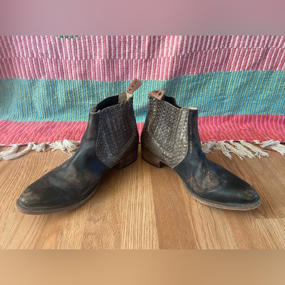 Freebird Salamanca Brown Snake Skin Boots - Picture 7 of 7